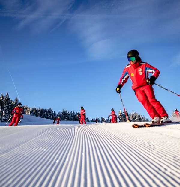 Unsere Skilehrer auf den Skipisten von Snow Space Salzburg